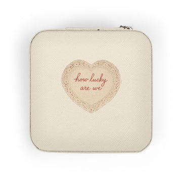 Compact Heart Travel Jewelry Case — Portable Jewelry Organizer for Rings, Earrings & Necklaces