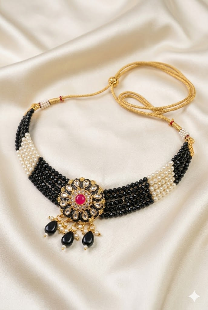 The Royal Emerald Bloom Choker